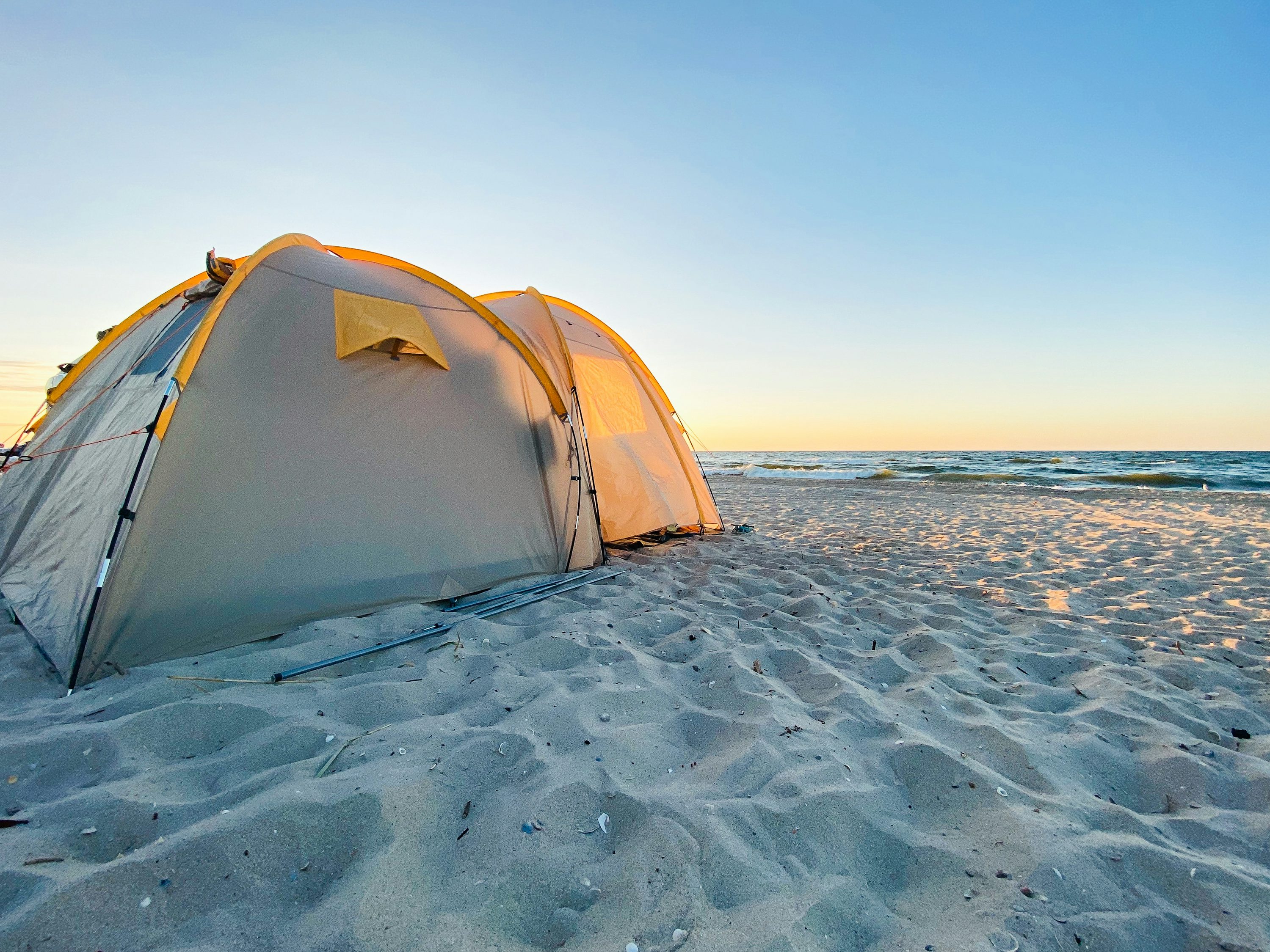 How to Plan Beach Camping Without a Car