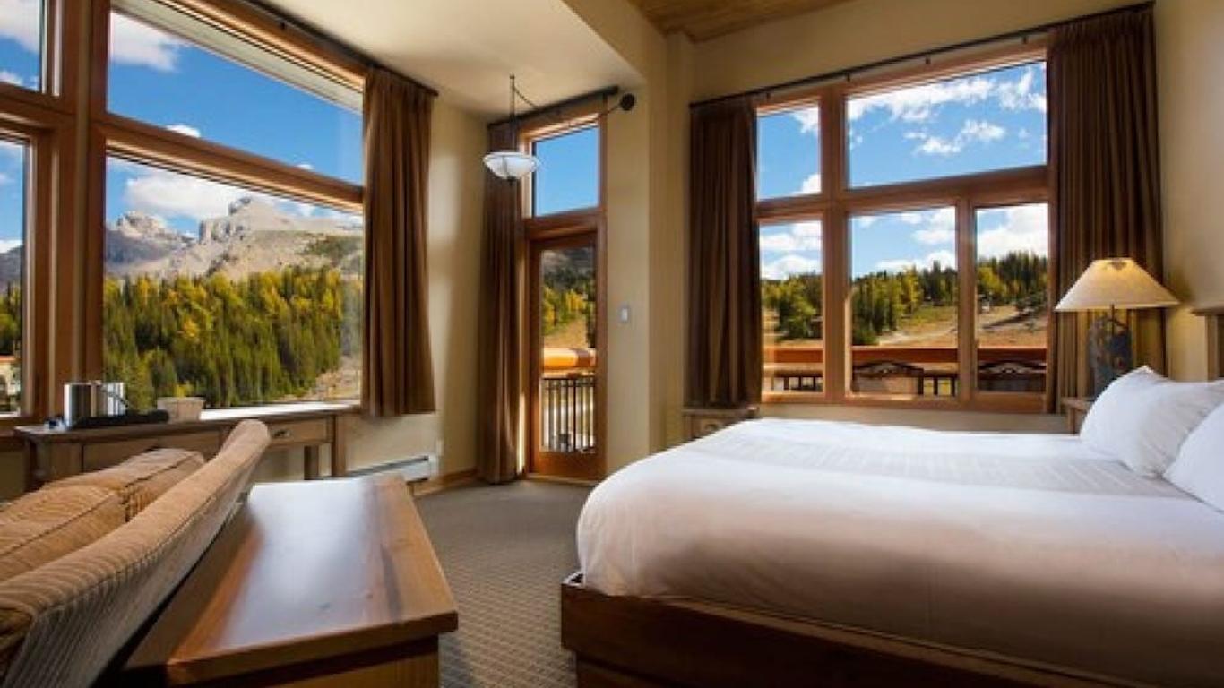 Sunshine Mountain Lodge Banff winter