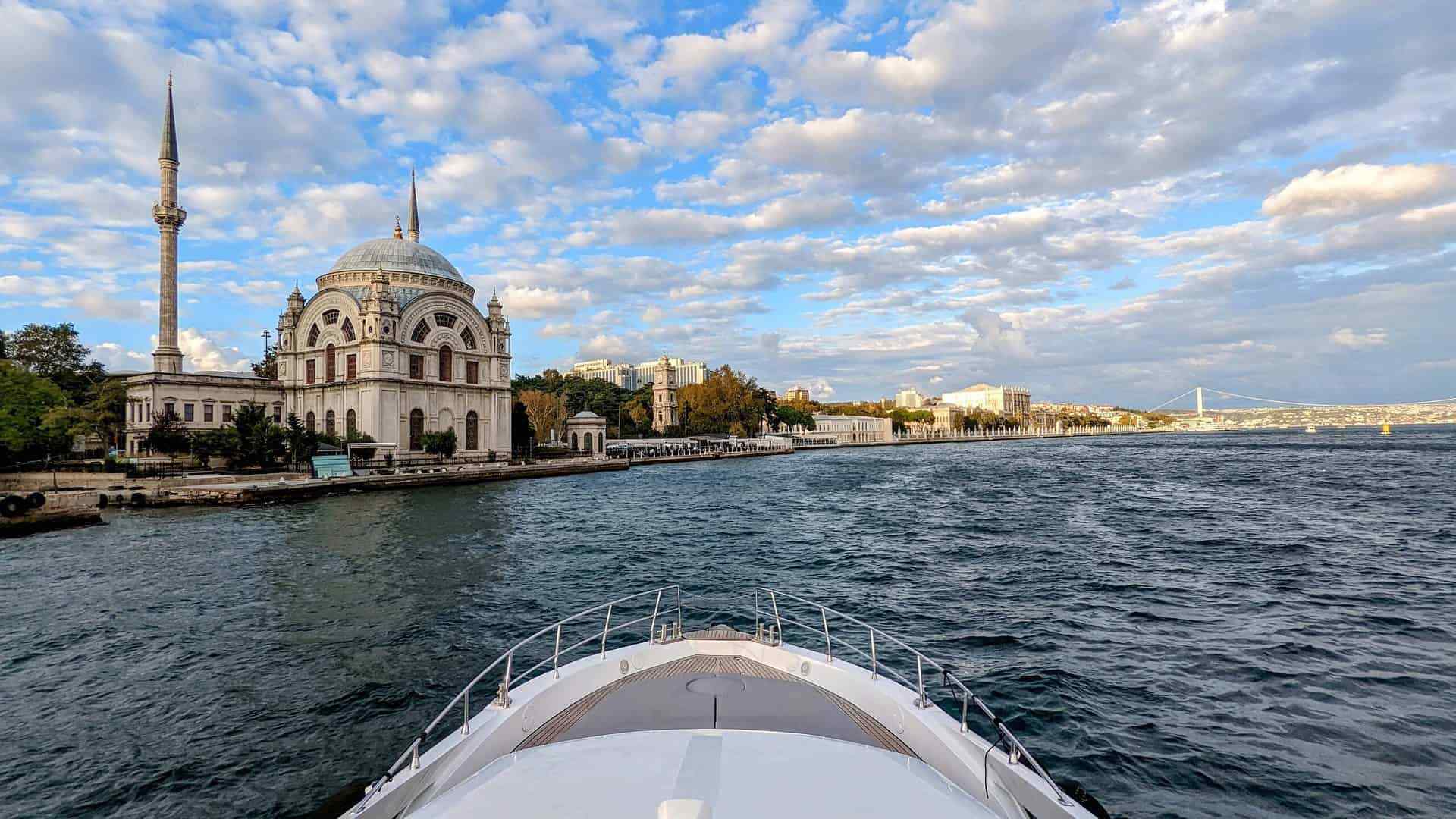 Istanbul Bosphorus Ferry view