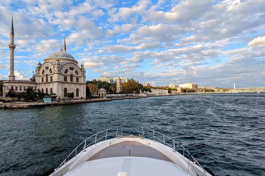 Istanbul Bosphorus Ferry view
